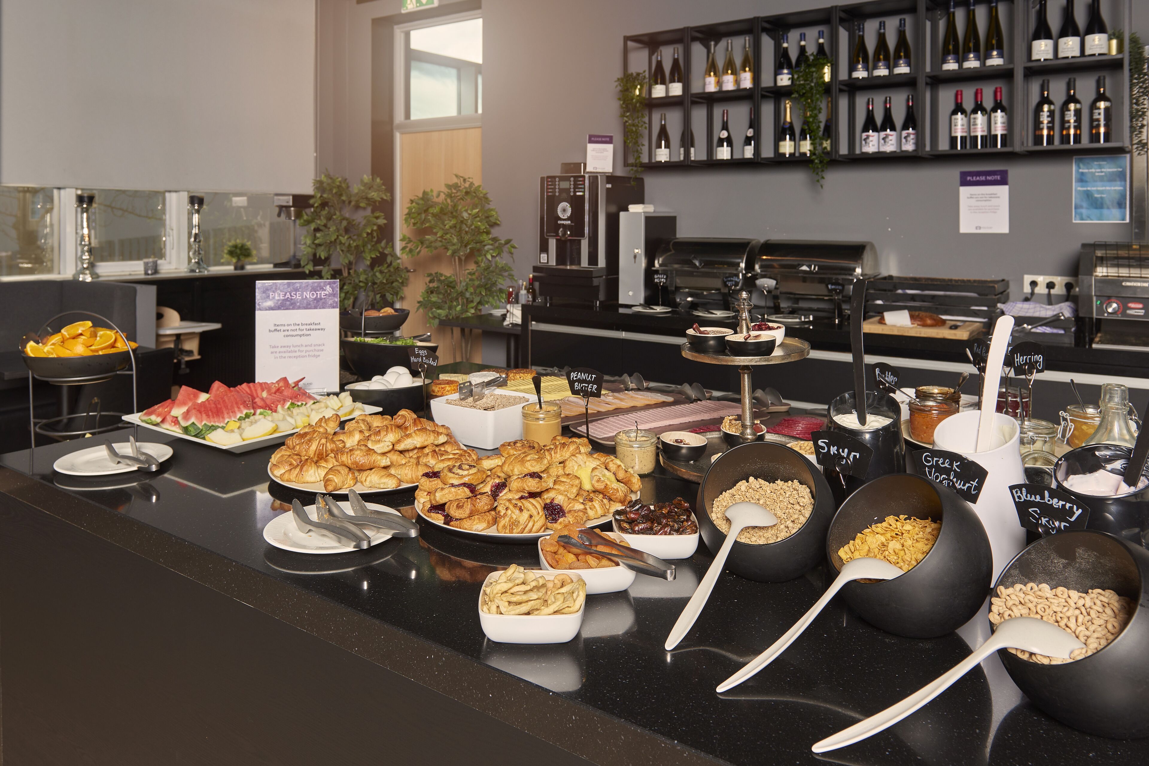 daily buffet breakfast (isk 3500 per person)