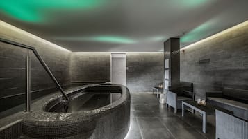 Bồn tắm spa trong nhà