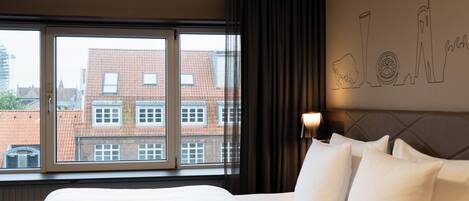 Habitación empresarial (Class) | Ropa de cama hipoalergénica y minibar