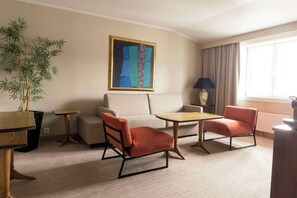 Pillowtop beds, desk, blackout drapes, iron/ironing board - Scandic Lillehammer Hotel (Lillehammer)