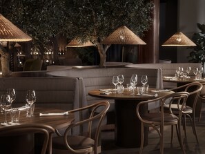 3 restaurants servant le petit déjeuner