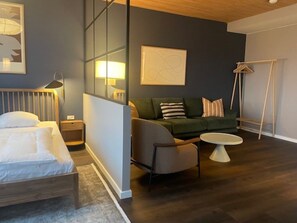 Grand Apartment | 1 bedroom, minibar, free WiFi, bed sheets
