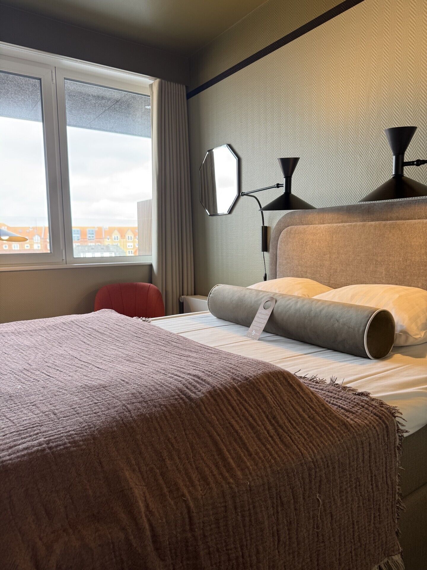 Balkon Petit (Bed 140 cm) No Smoking, City View | Minibar, free WiFi, bed sheets