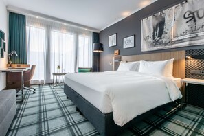 1 bedroom, premium bedding, in-room safe, desk