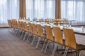 In-room business centre