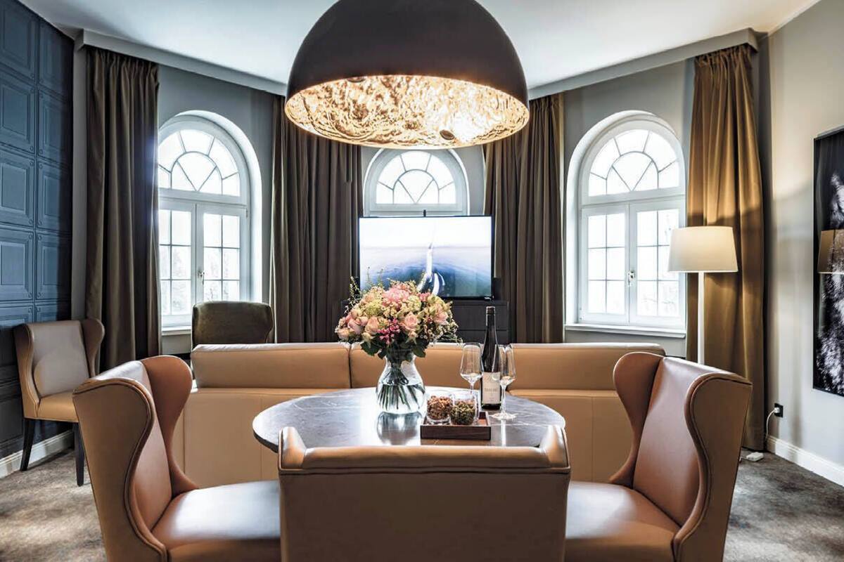 Tower Suite | Premium bedding, minibar (some free items), in-room safe, desk