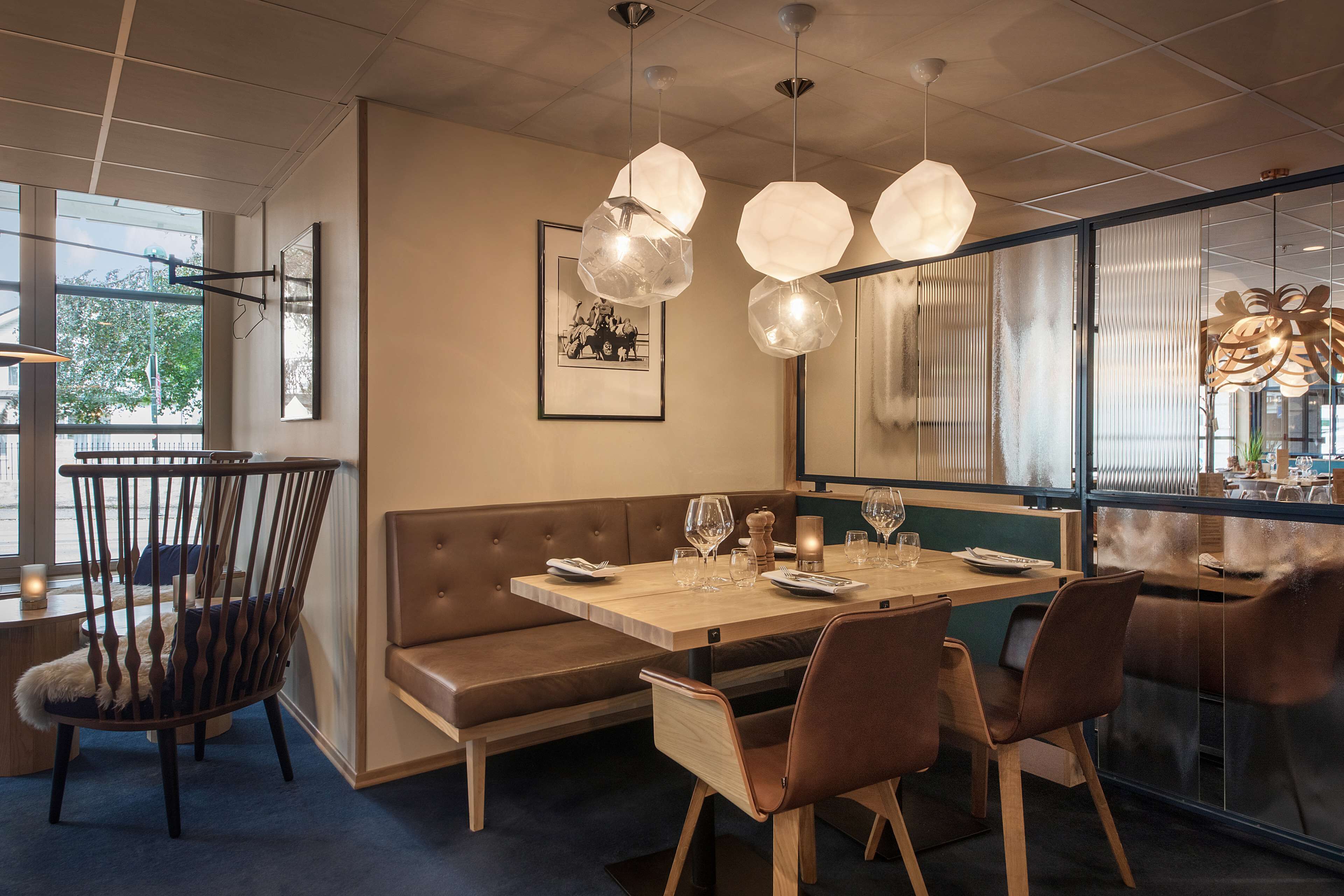 2 restaurants, lunch, dinner served; scandinavian cuisine