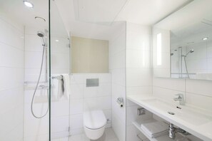 Hypo-allergenic bedding, minibar, in-room safe, desk - Scandic Royal Stavanger (Stavanger)