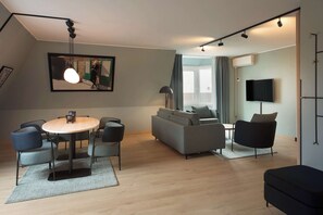 Suite (Master)