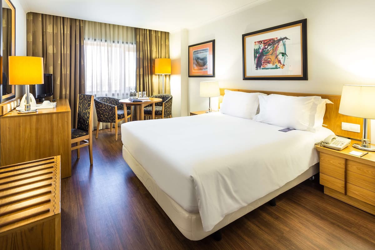 Minibar, in-room safe, blackout drapes, soundproofing