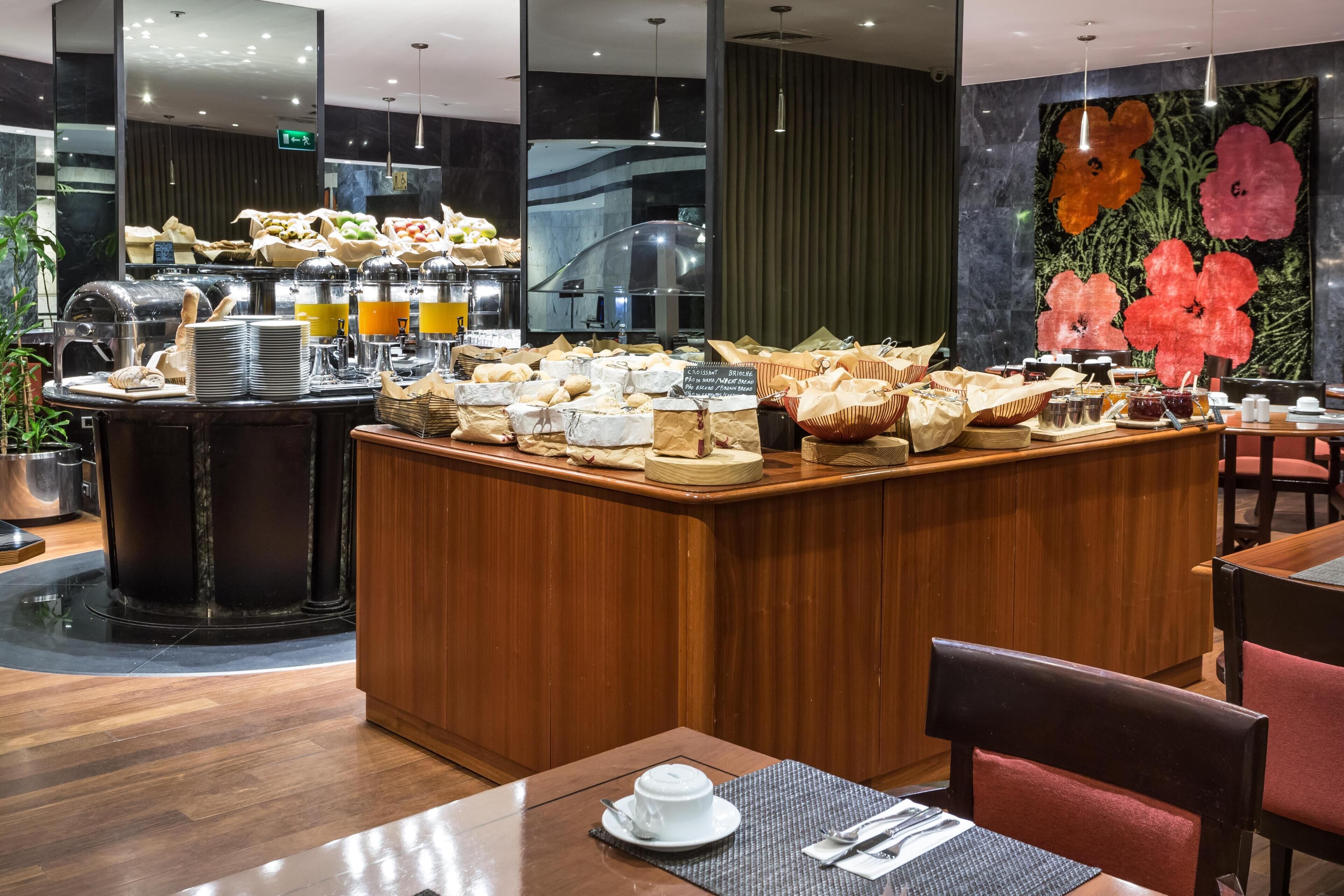 Petit déjeuner buffet