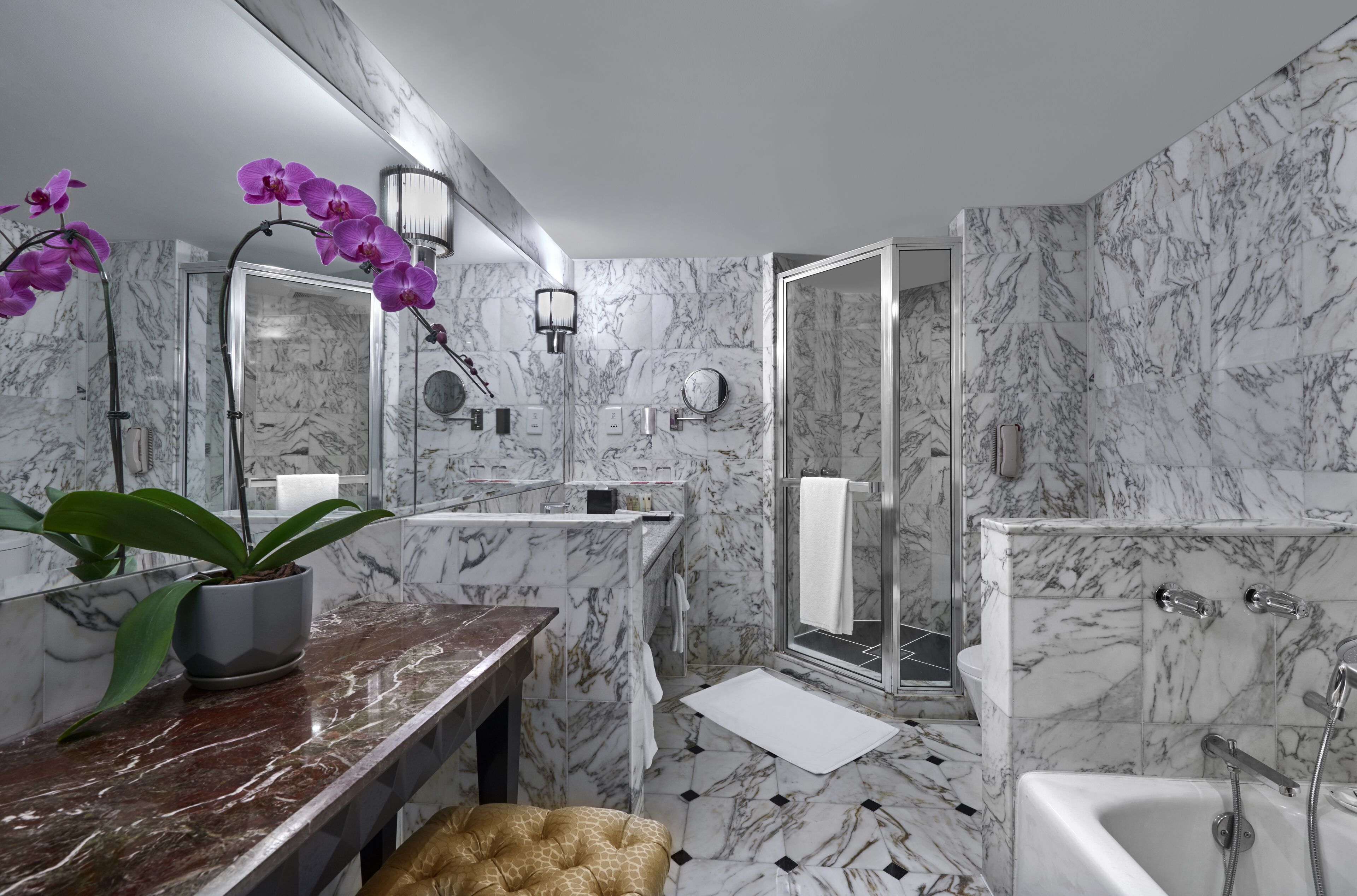 family room, multiple beds | bathroom | separate bathtub and shower, deep-soaking bathtub