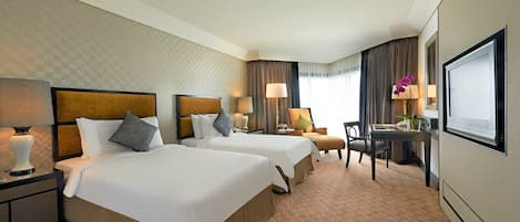 Premium bedding, in-room safe, desk, laptop workspace