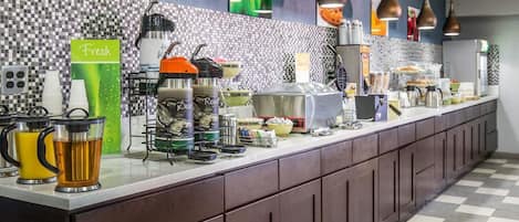 Gratis komplett frukost varje dag
