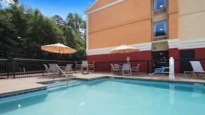 Seasonal outdoor pool, pool umbrellas