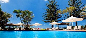 Nautilus Beachfront Villas & Spa