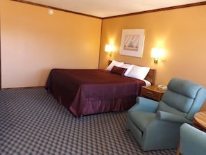 Chambre | Coffre-fort, bureau, rideaux d’obscurcissement