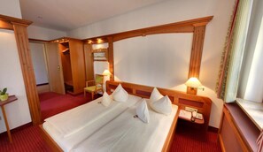 1 bedroom, premium bedding, minibar, individually decorated