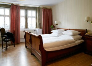 Minibar, in-room safe, individually decorated, individually furnished