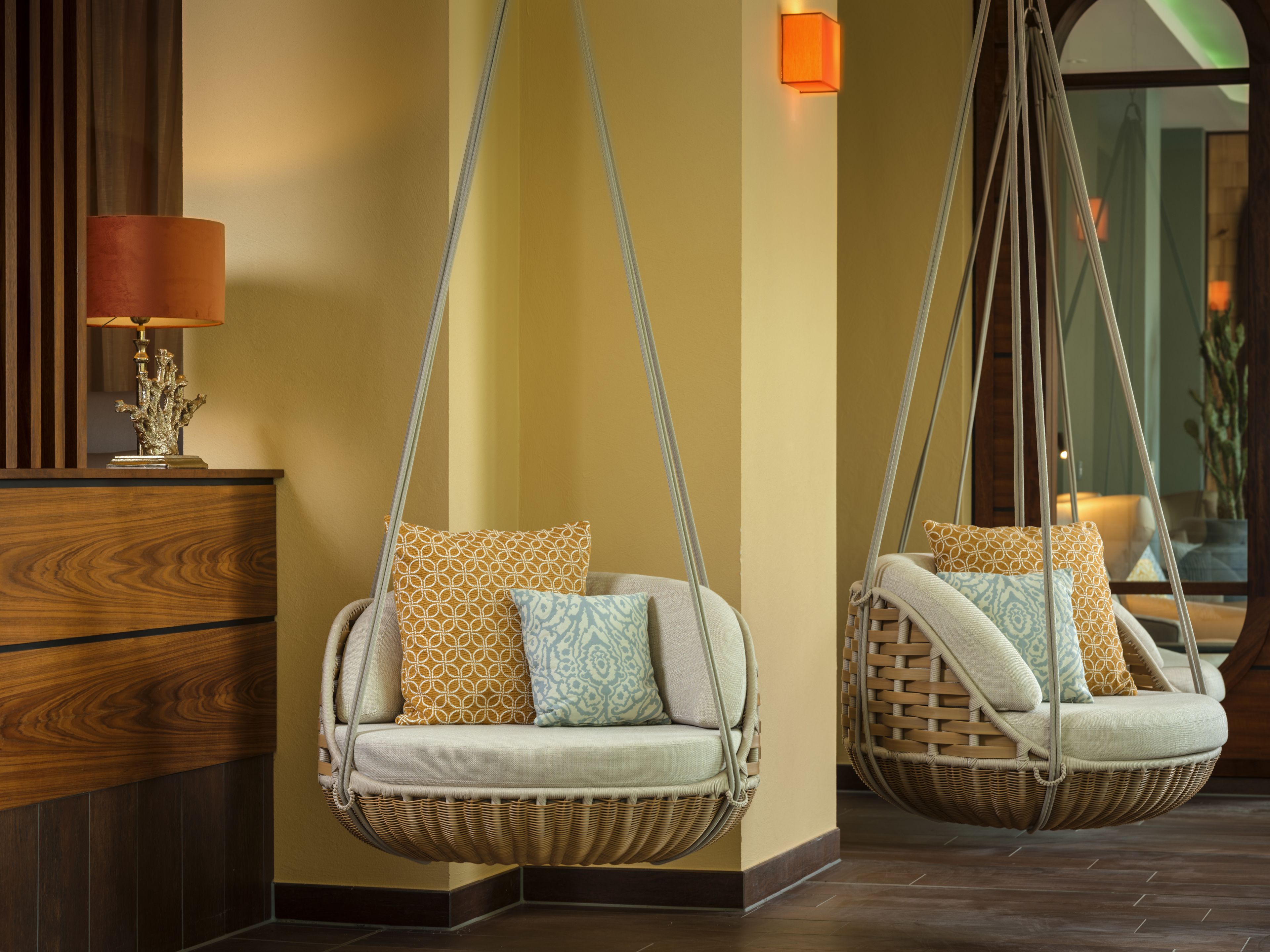 sauna, hot tub, steam room, body treatments, hot stone massages