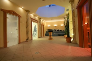 Sauna, steam room, body treatments, aromatherapy, hot stone massages