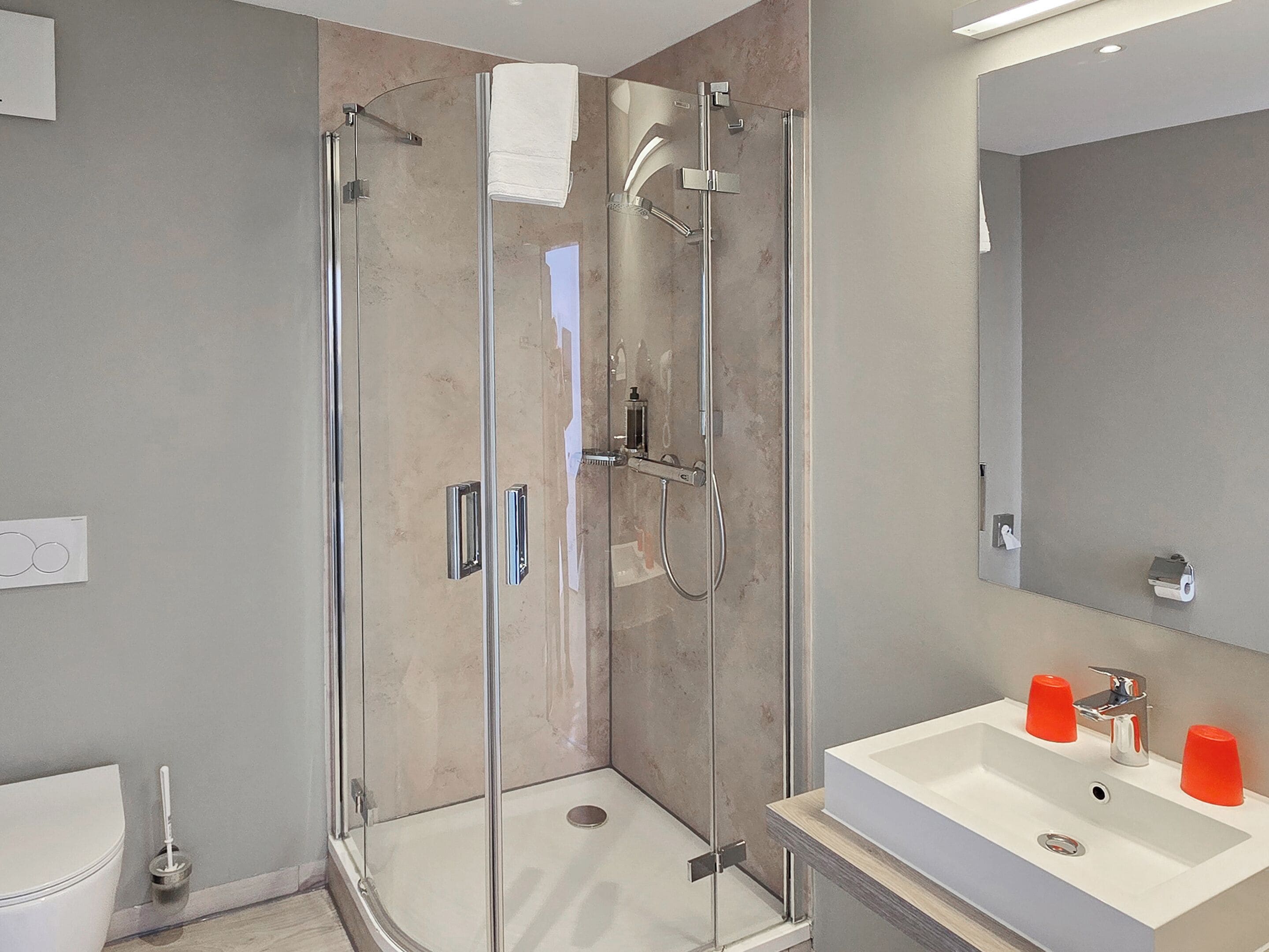 premium double room, 1 double bed | bathroom | free toiletries, hair dryer, towels