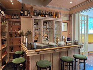 Bar (on property) - DORMERO Hotel Coburg (Coburg)