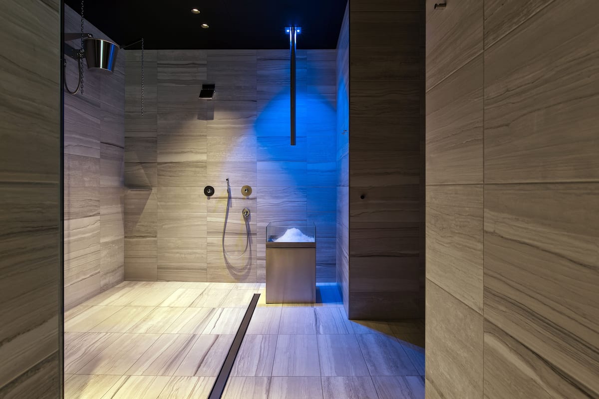 couples treatment room(s), sauna, hot tub, steam room