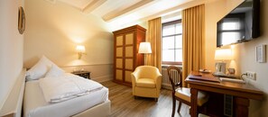 Standard Single Room | Premium bedding, minibar, in-room safe, individually decorated