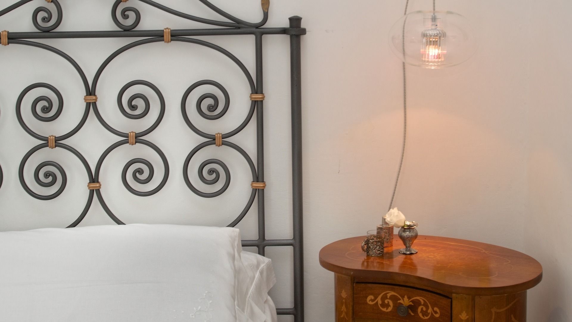 classic double or twin room | premium bedding, minibar, in-room safe, individually decorated