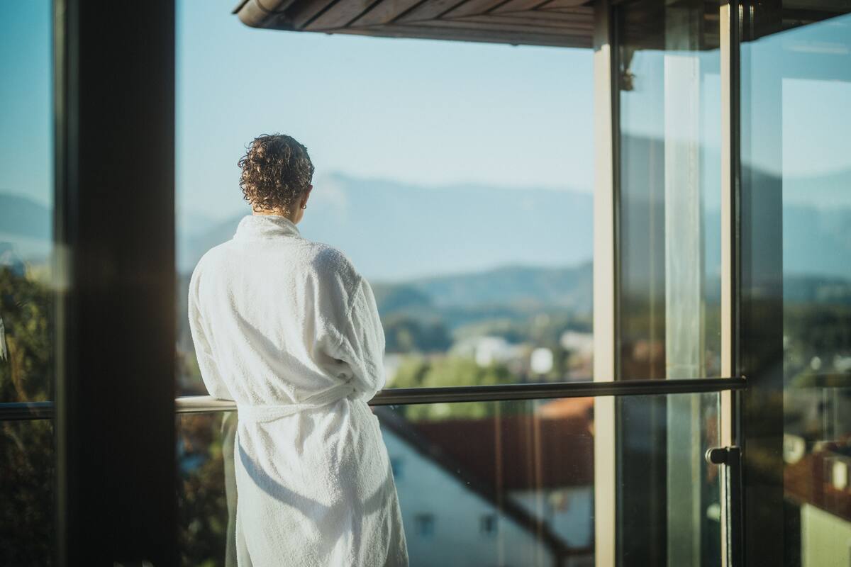 couples treatment room(s), sauna, steam room, body treatments