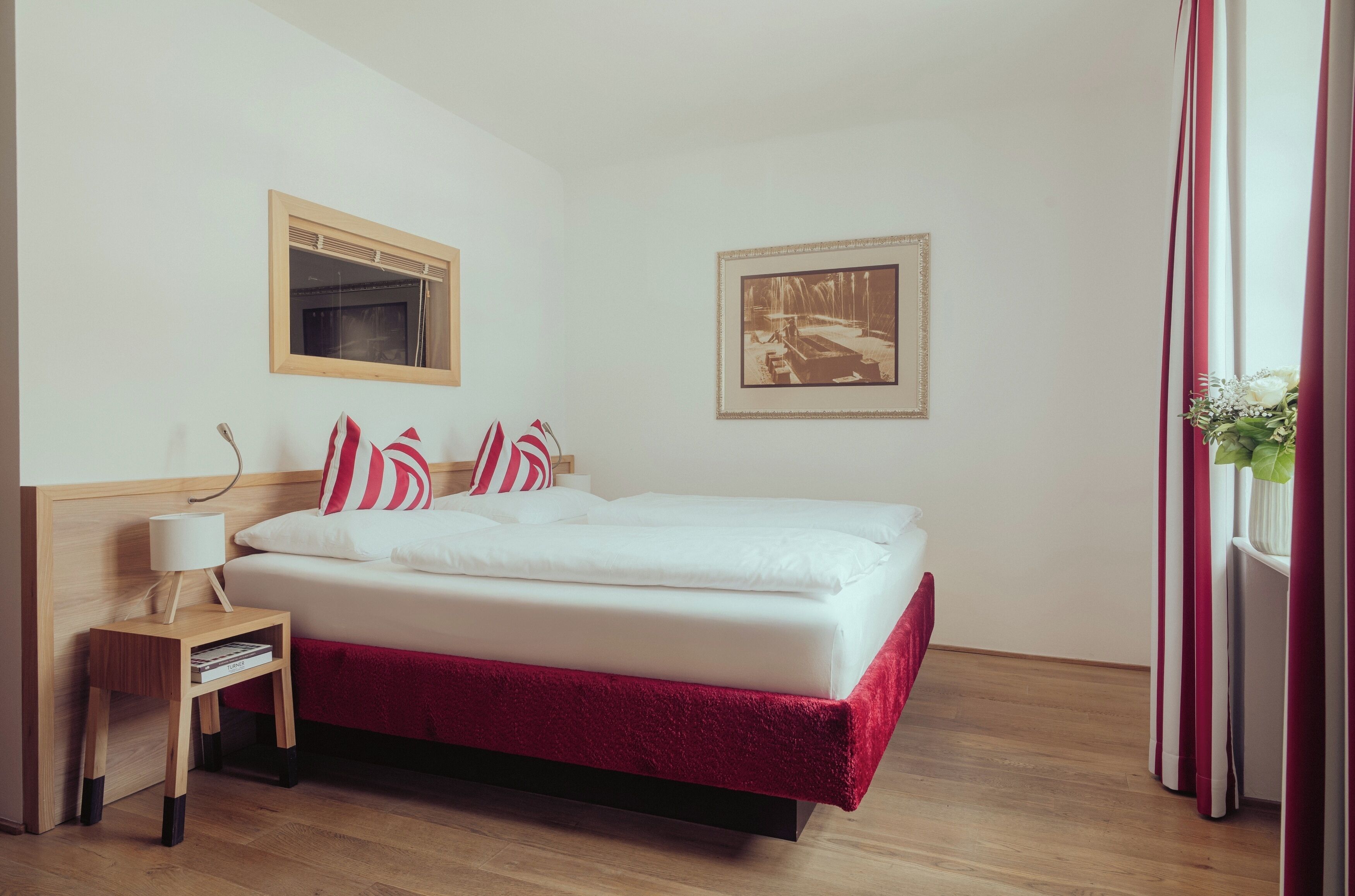 Allergikerbettwaren, Zimmersafe, individuell dekoriert