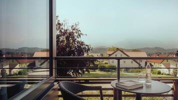 Junior Suite Deluxe mit Balkon/Terrasse (Auberg) | Ausblick vom Zimmer