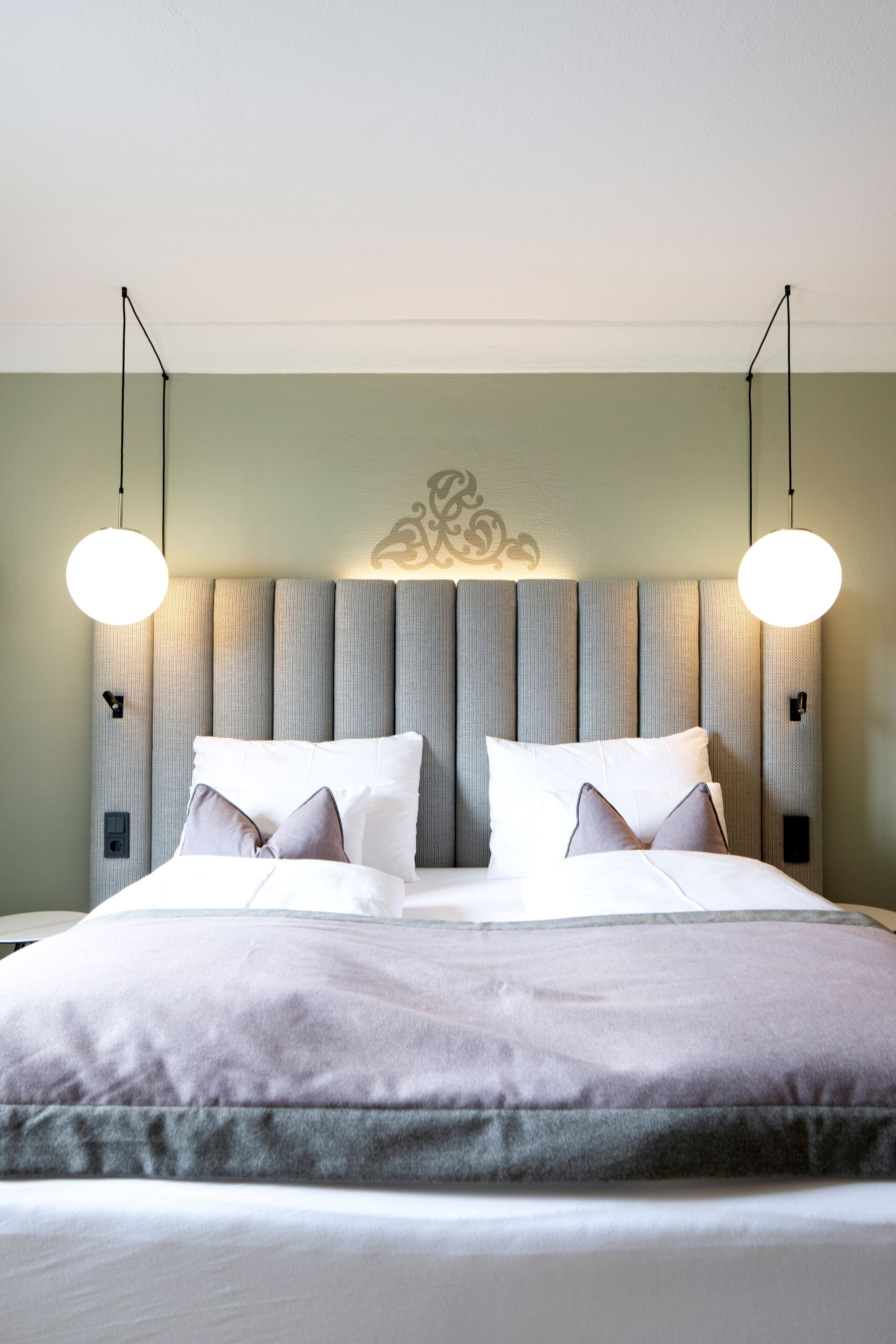 hypo-allergenic bedding, in-room safe, individually decorated