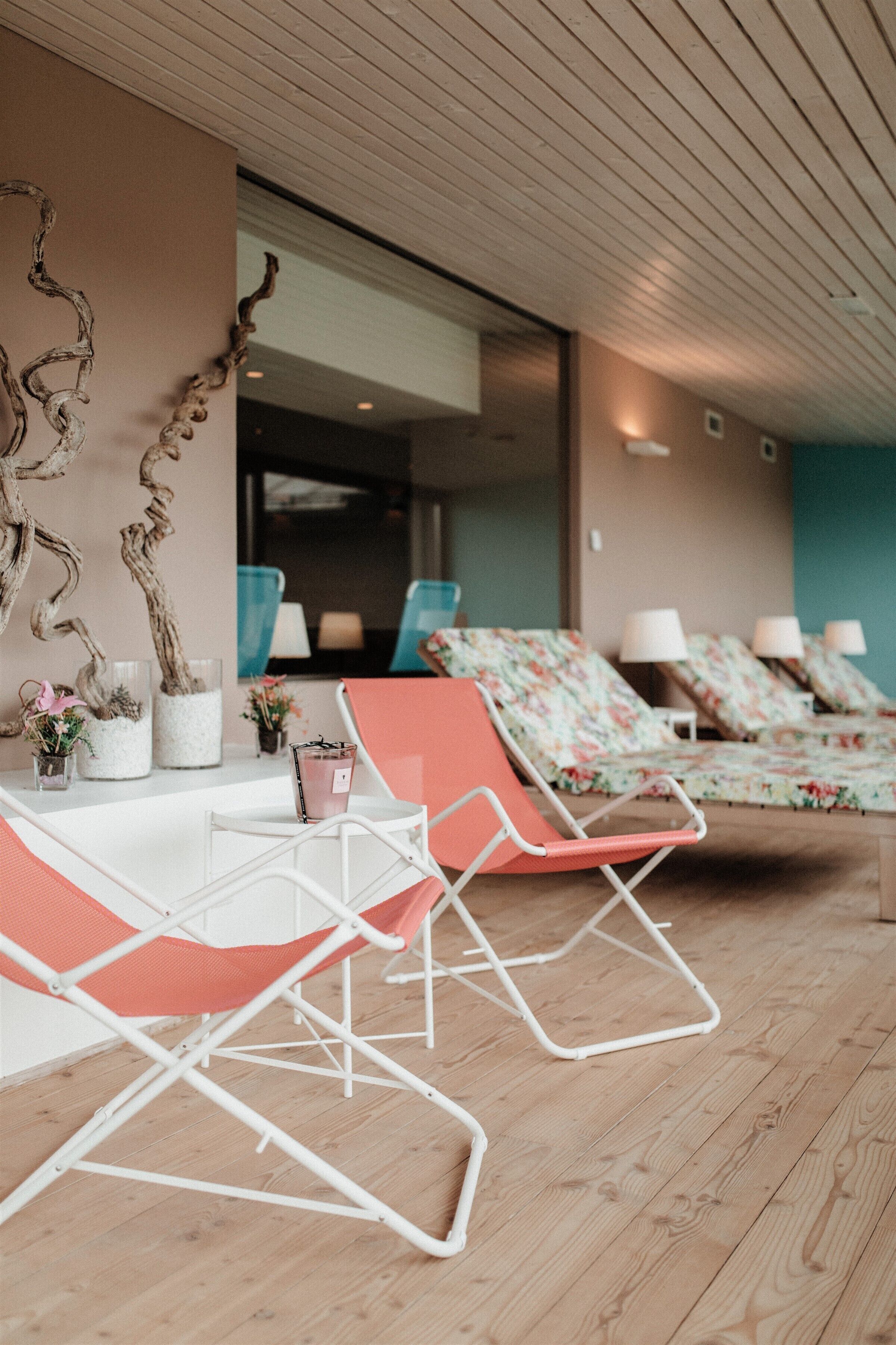 couples treatment room(s), sauna, steam room, body treatments