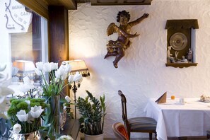Restaurant - Romantik Hotel Traube (Stuttgart)