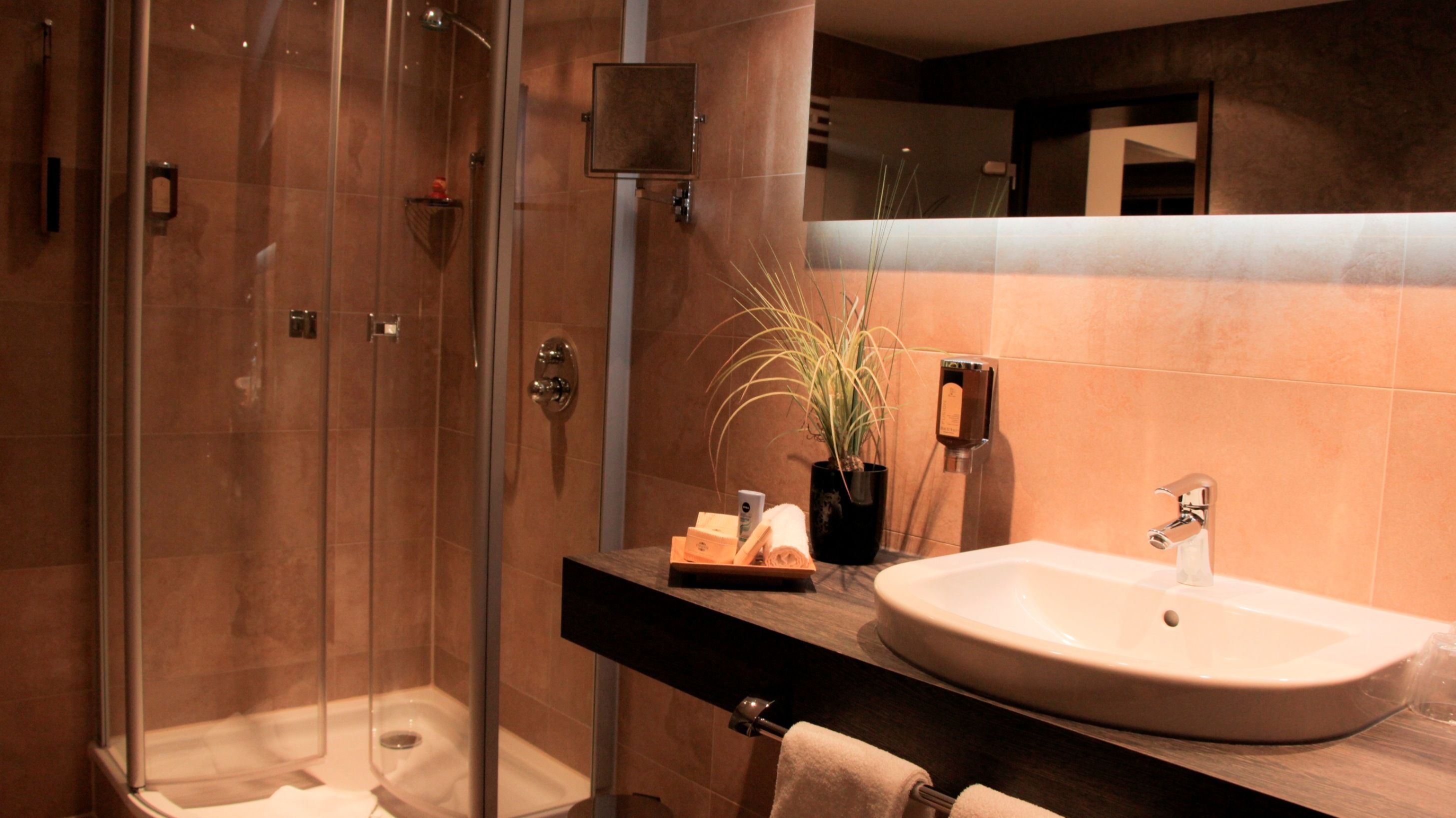 classic double room | bathroom | hair dryer, bathrobes, slippers, towels