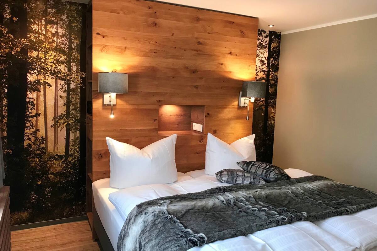 comfort double room | hypo-allergenic bedding, minibar, in-room safe, individually decorated