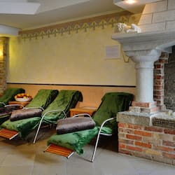 Un sauna, baño turco, tratamientos corporales, envolturas corporales