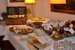 Morgenmadsbuffet hver dag mod et gebyr