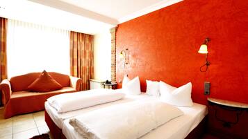 Chambre Standard Double ou avec lits jumeaux, 1 grand lit, non-fumeurs | Literie hypoallergénique, décoration personnalisée