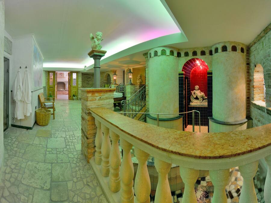Sauna, hammam, soins corporels, enveloppements corporels
