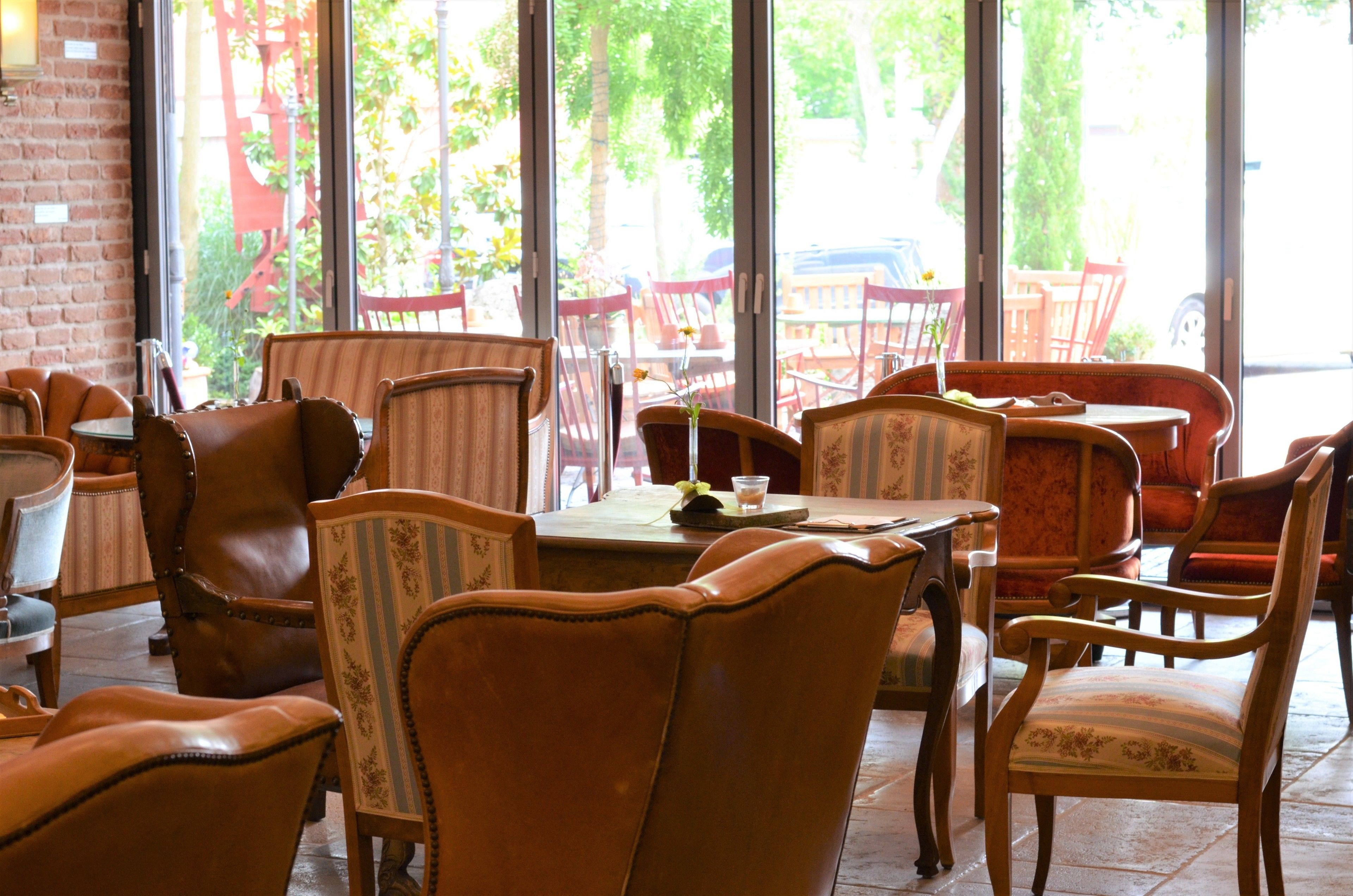 Coin salon dans le hall