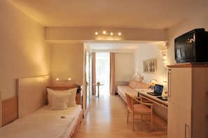 Chambre Simple Standard, 1 lit une place | Literie hypoallergénique, minibar, coffres-forts dans les chambres