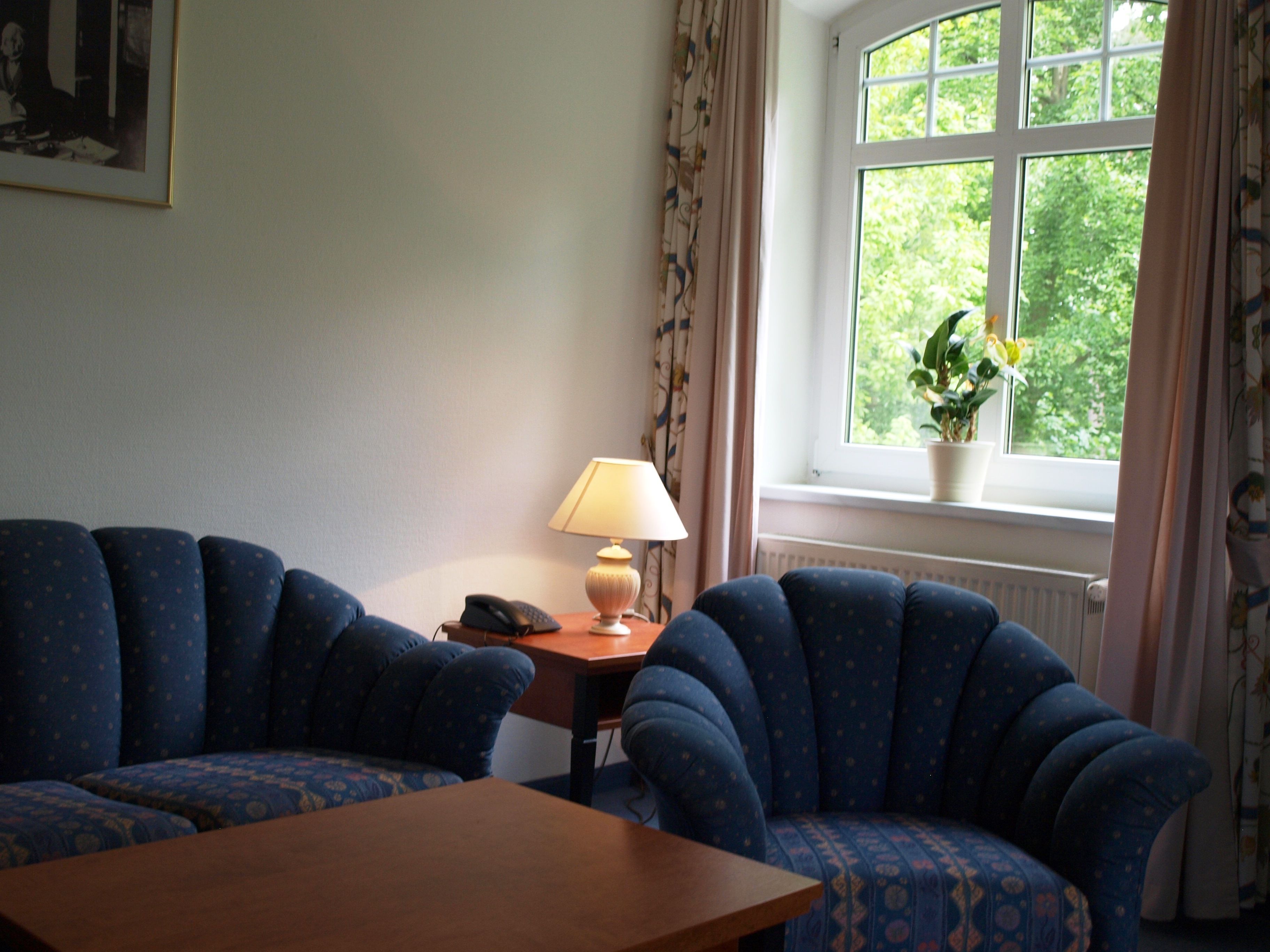 standard room | living area | tv