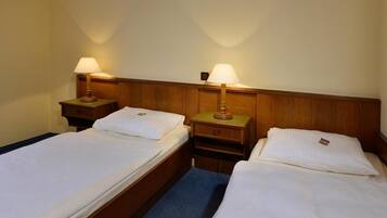 Blackout curtains, free WiFi