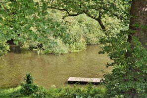 Habitación (Small Alsterside) | Ropa de cama de alta calidad, escritorio, wifi gratis y ropa de cama 