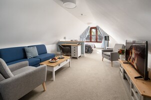 Premium bedding, desk, free WiFi, bed sheets