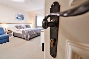 Superior Familienzimmer / Vierbettzimmer | Ropa de cama de alta calidad, escritorio, wifi gratis y ropa de cama
