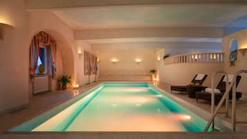 Indendørs pool, liggestole